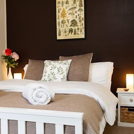 Pure B - Welcoming Bath City 3 Bed House Free Parking & Wifi ภายนอก รูปภาพ