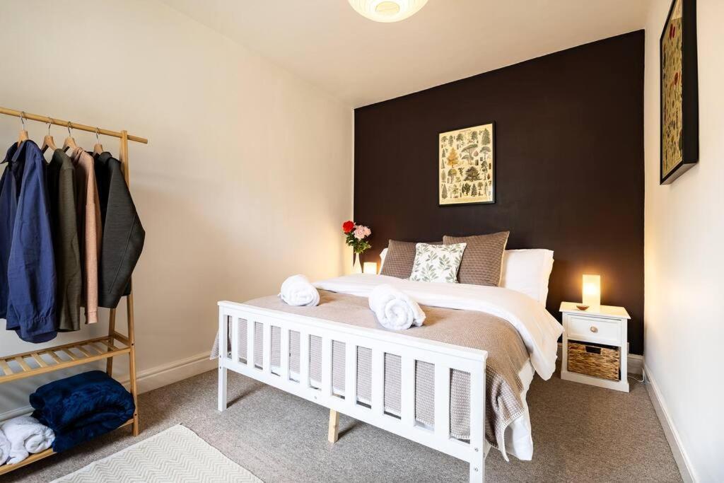 Pure B - Welcoming Bath City 3 Bed House Free Parking & Wifi ภายนอก รูปภาพ